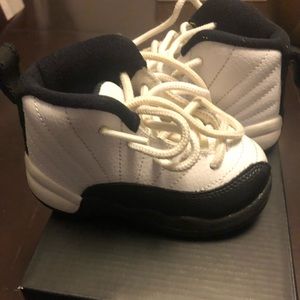 Jordan 12 taxi retro 5c toddler size 5 black white